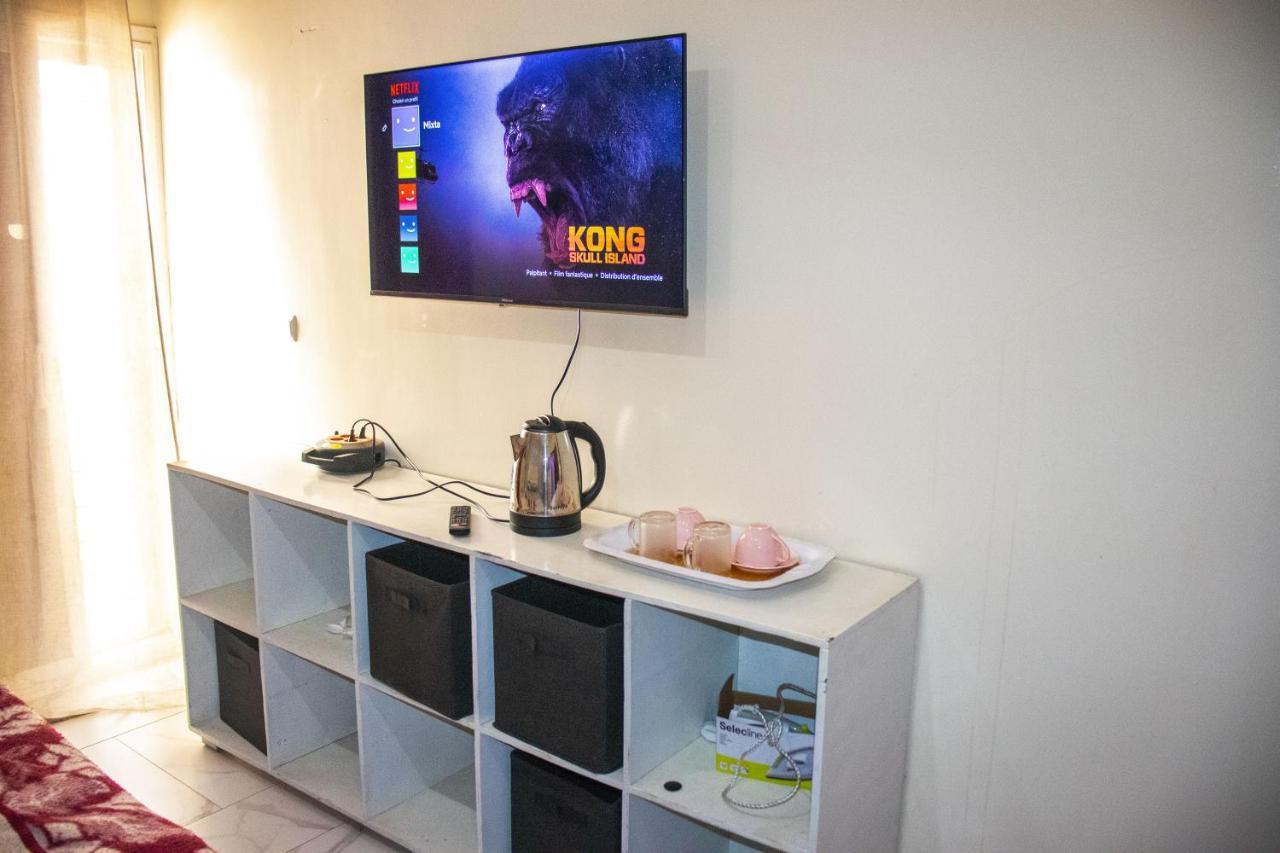 Dalou Hote, Cite Mixta Apartment Dakar