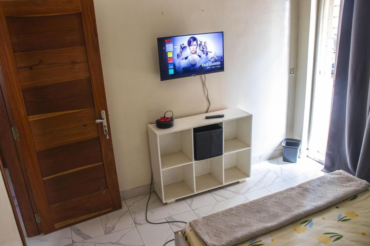 Apartment Dalou Hote, Cite Mixta
