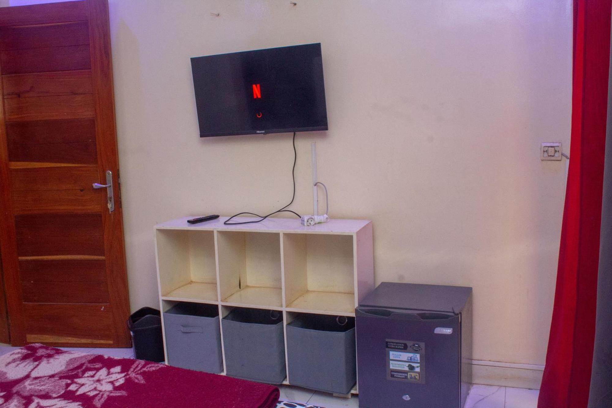 Apartment Dalou Hote, Cite Mixta